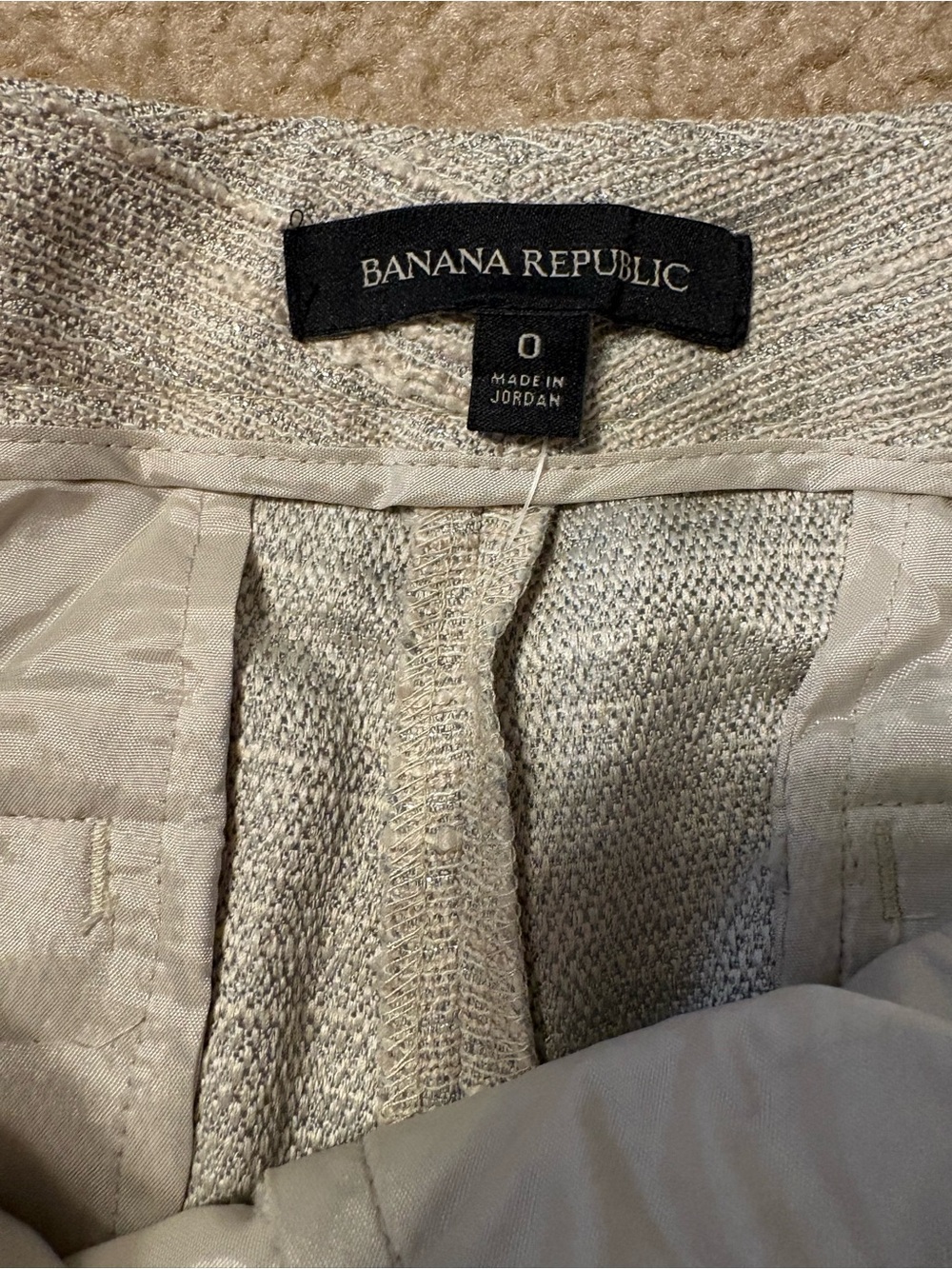 Banana Republic Tweed Shorts Sz 0 Gold Metallic Fringe Hem High Waist Trouser - Picture 5 of 6